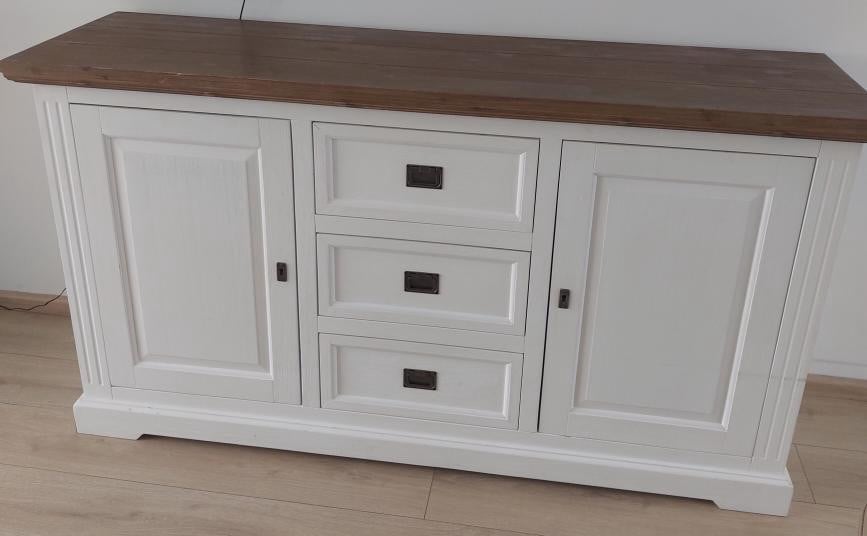 Kast en tafels