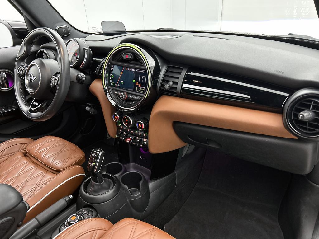 Mini Cooper mini 2.0 hammersmith | harman/kardon audio | schuidak | sfeerve