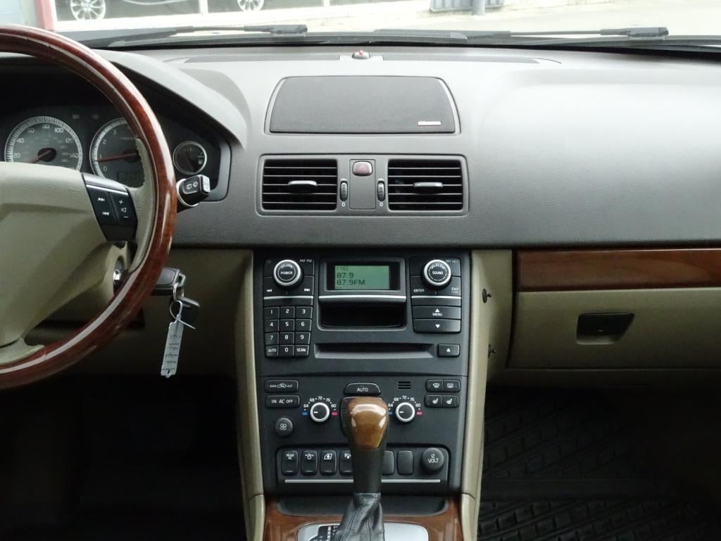 Volvo XC90 4.4 v8 executive edition 7-persoons | pano | stoeverwarming | me