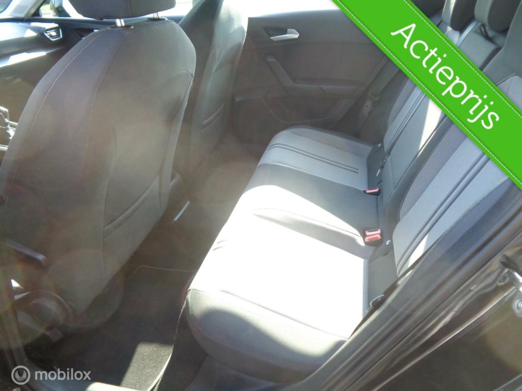 Seat Leon Sportstourer 1.5 tsi 130pk style edition/led/pdc/airco/carplay/lm