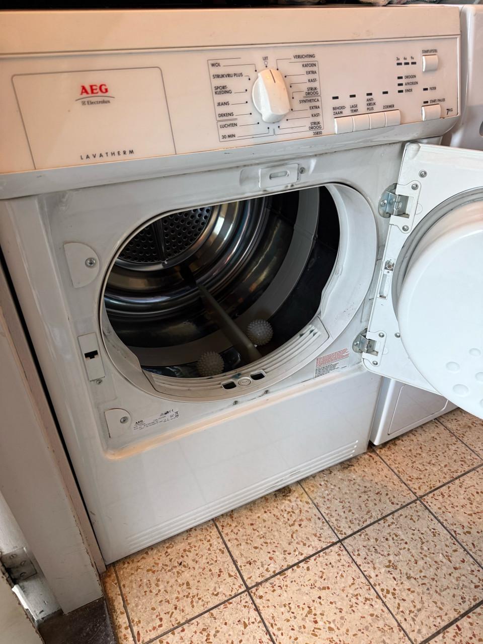 Aeg droger ( met nieuwe slang )