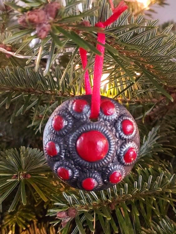 Hang Zeeuws knopje voor in de Kerstboom