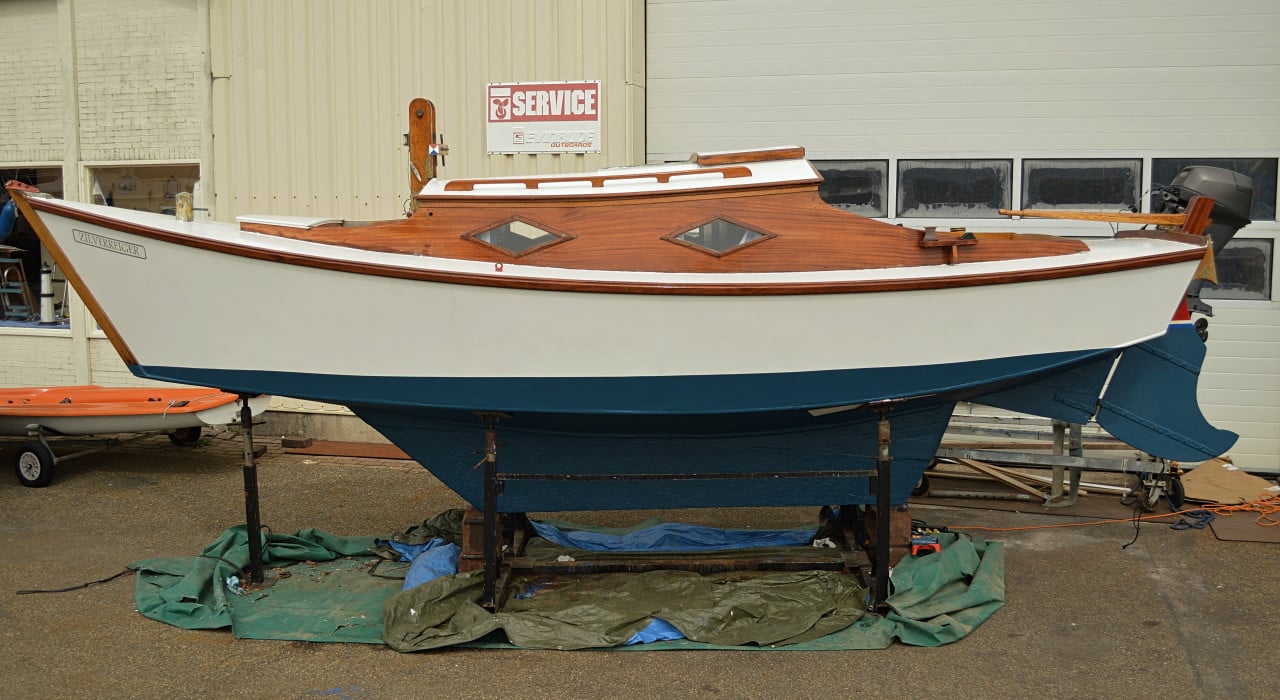 Historische Simplexus zeilboot uit 1955