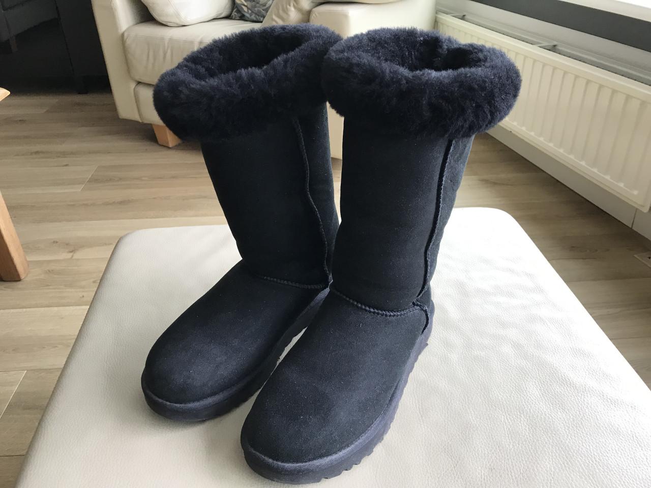UGG’s maat 40 zwart niet gedragen