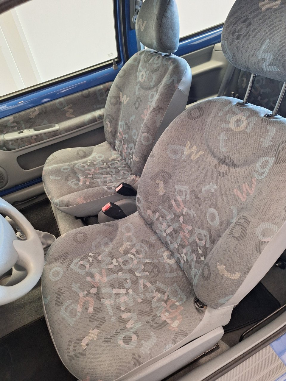 Te koop Renault Twingo 1.2 Emoition!!! Zeer weinig KM!!!