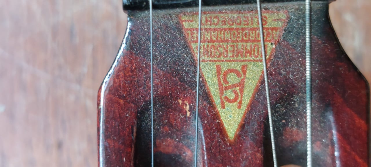 Vintage Tenor Banjo
