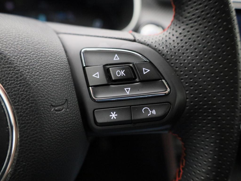 MG Zs Ev long range luxury 70 kwh | leder | panoramadak | led koplampen | 3