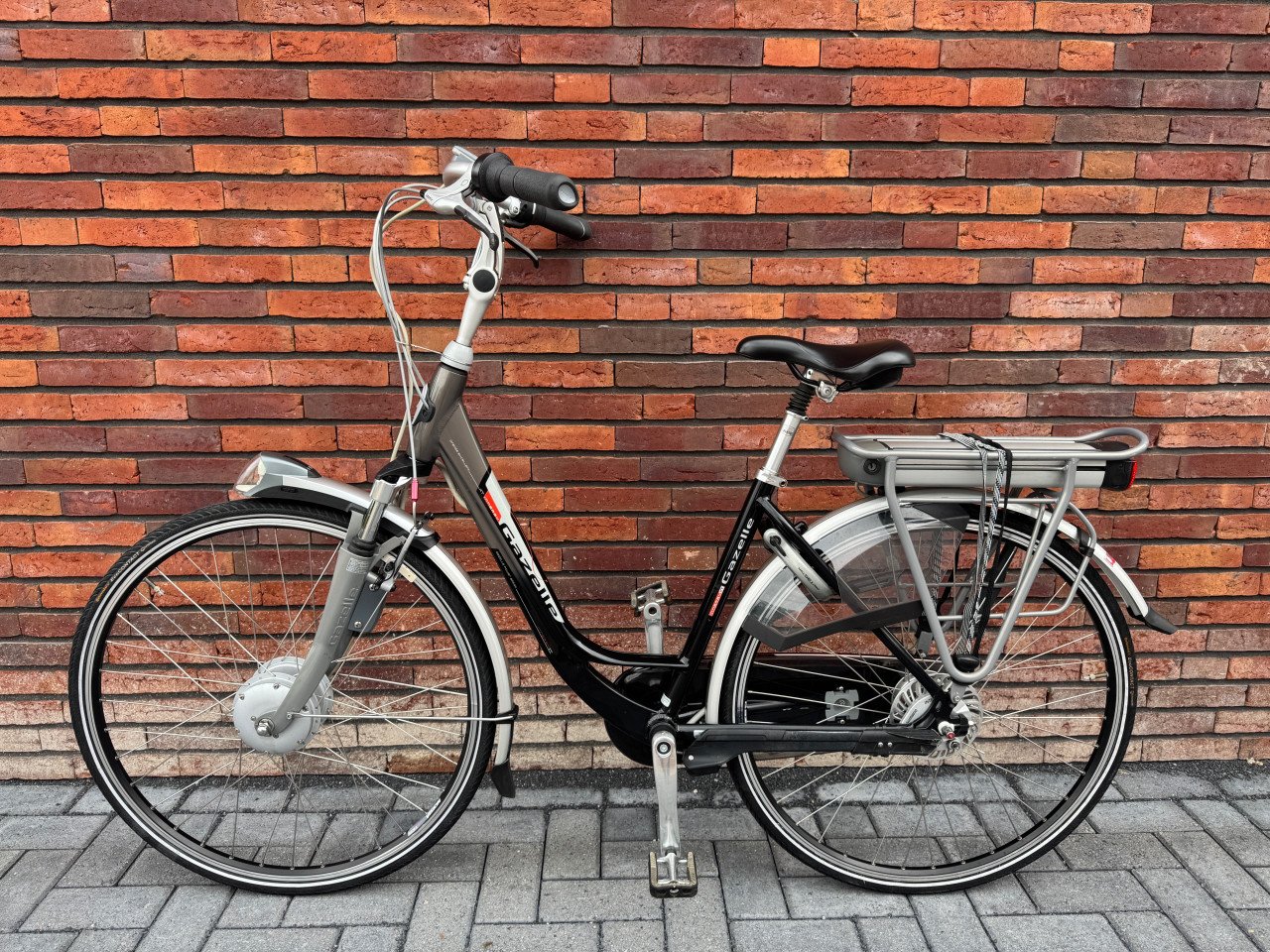 Prachtige Gazelle Innergy Gouden Accu