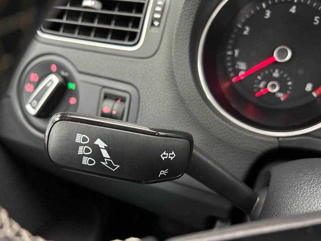 Volkswagen Polo occasion 1.2 tsi bluemotion r-line edition | zwart | tweede