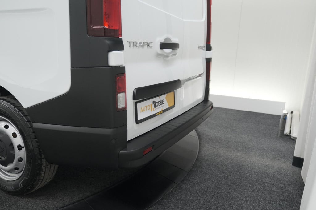 Renault Trafic 2.0 blue dci 130 t29 l2h1 advance dc | 6 zitplaatsen | camer