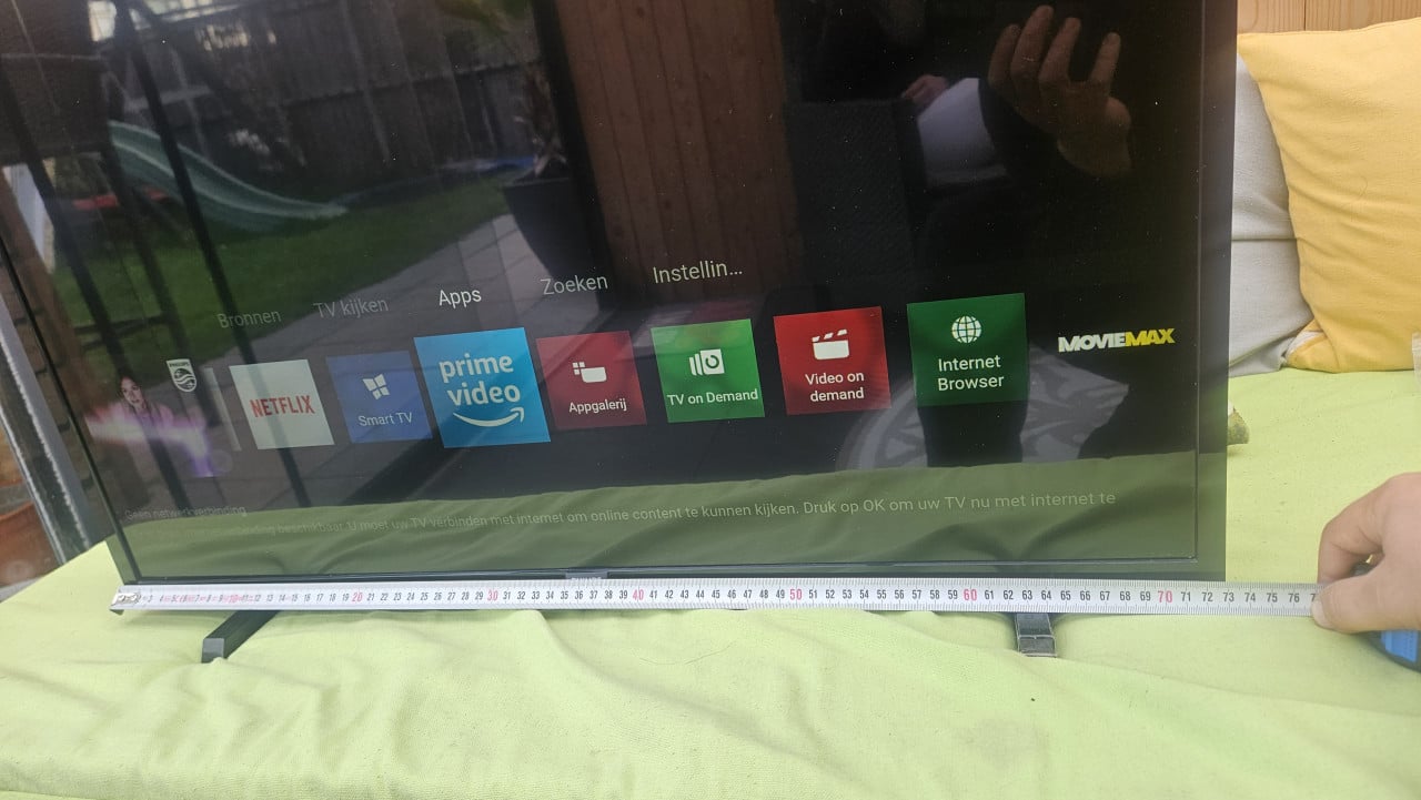 📺 Philips 32 inch Smart TV met afstandsbediening.