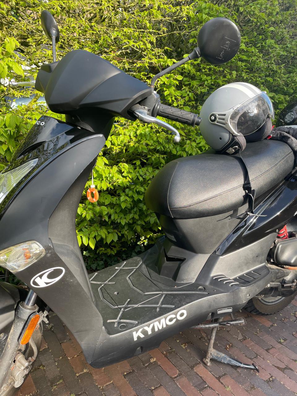 Kymco Agility scooter - zwart