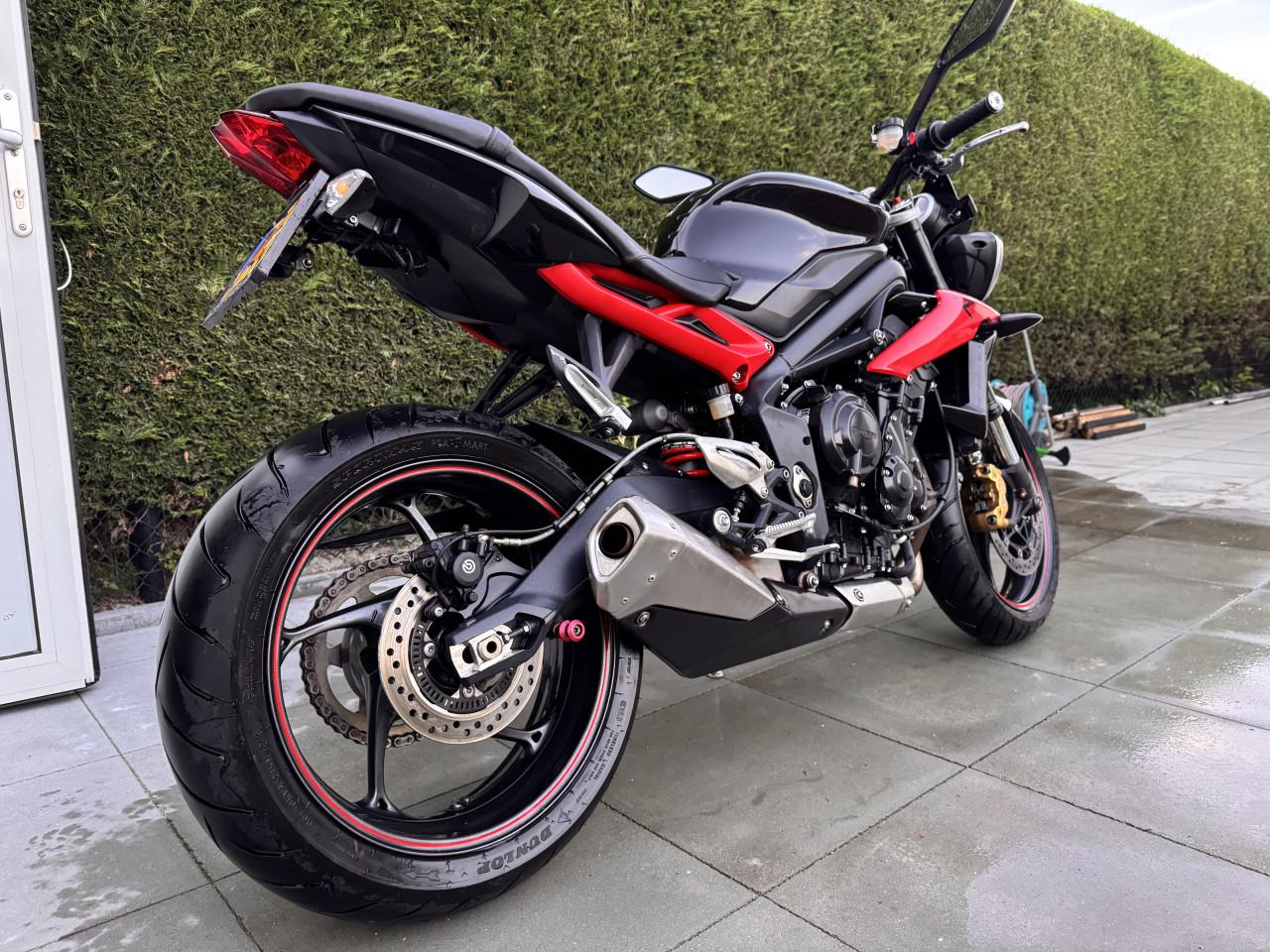 Triumph Street Triple