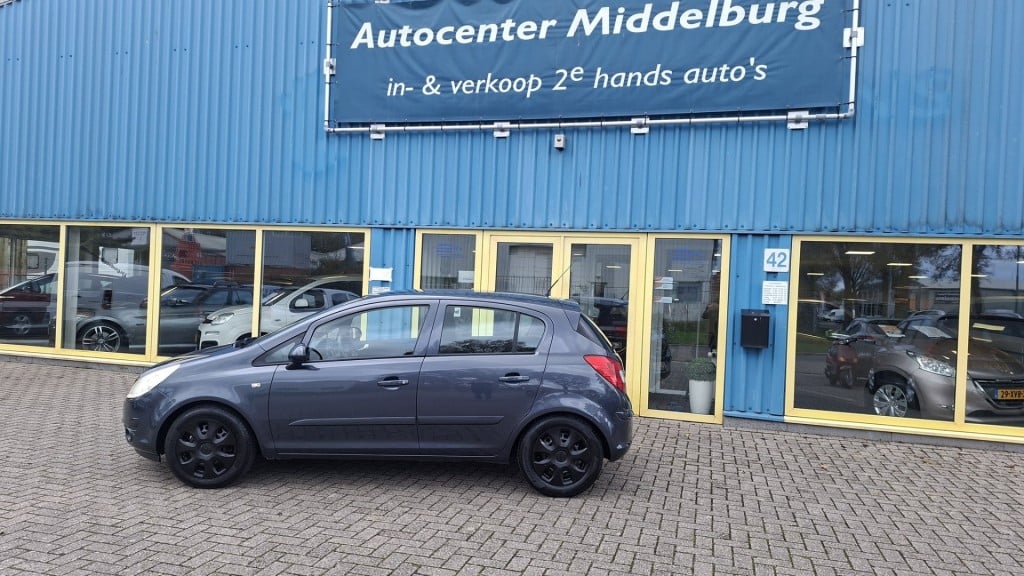 Opel Corsa 1.4-16v enjoy