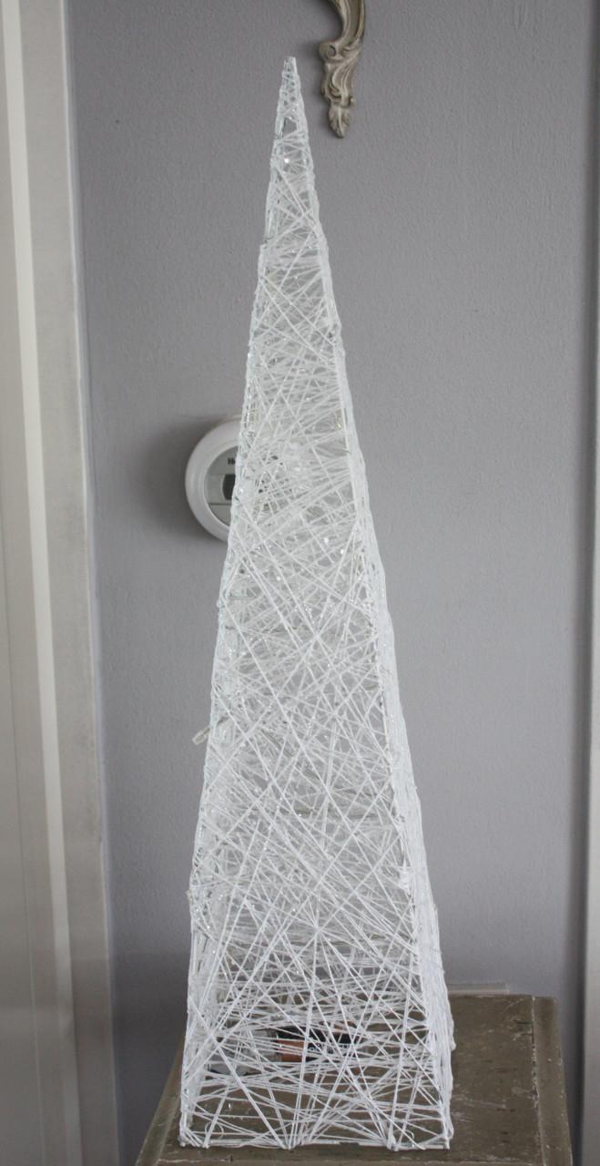 Witte verlichtings piramide