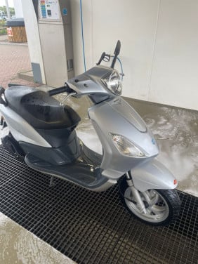 Scooter  piaggio fly 2 takt 2007