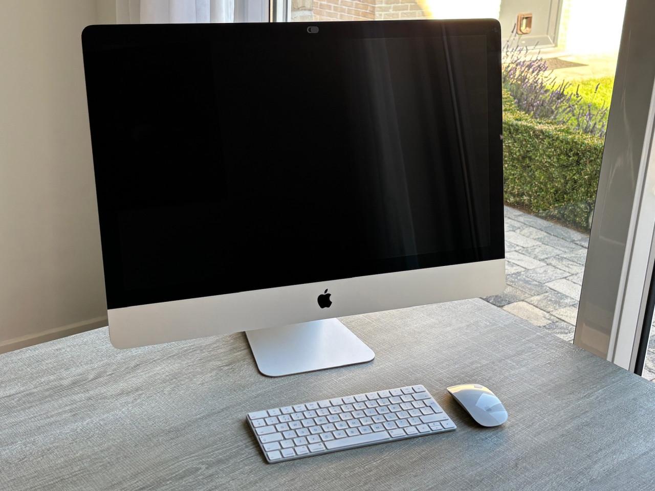 Apple iMac 27 inch met 24 GB werkgeheugen met keyboard + muis