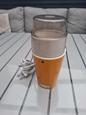 Vintage Moulinex Koffiemolen Type 299.2.00 - Oranje.