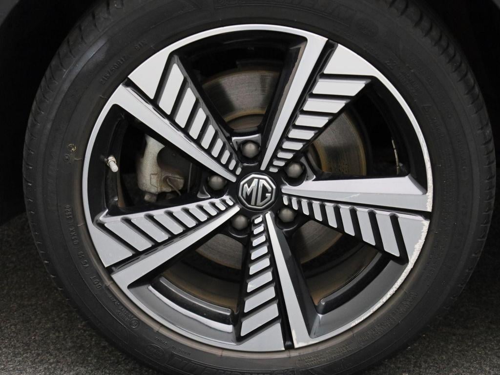 MG Zs Ev luxury 45 kwh
