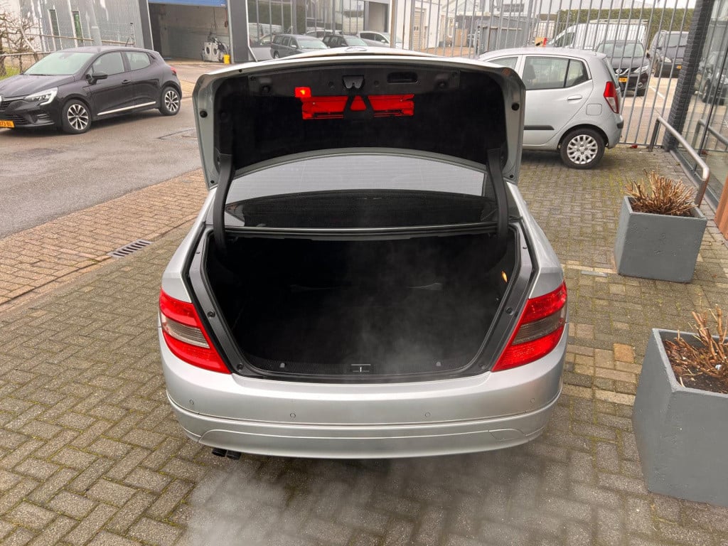 Mercedes-Benz C-Klasse 180 cdi blueefficiency business class avantgarde