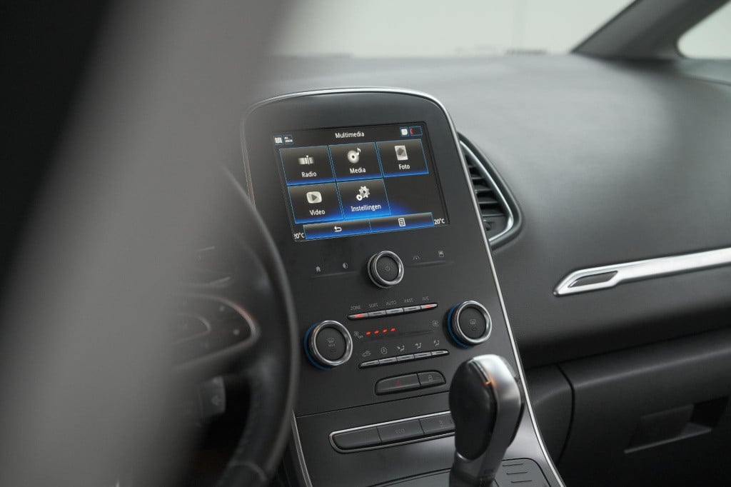 Renault Grand Scenic tce 140 edc intens | 7 zitplaatsen | trekhaak | camera