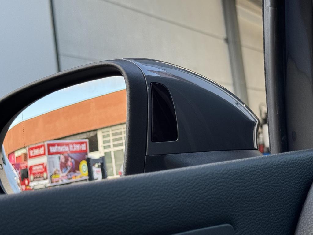 Volkswagen Golf 1.5 etsi r-line 150pk nl-auto + afneembare trekhaak!