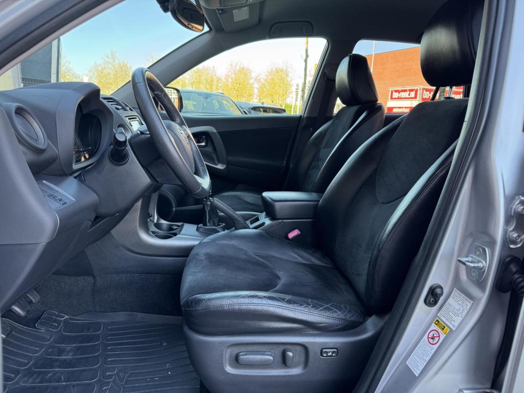 Toyota Rav4 2.0 vvti x-style 2wd incl. trekhaak!