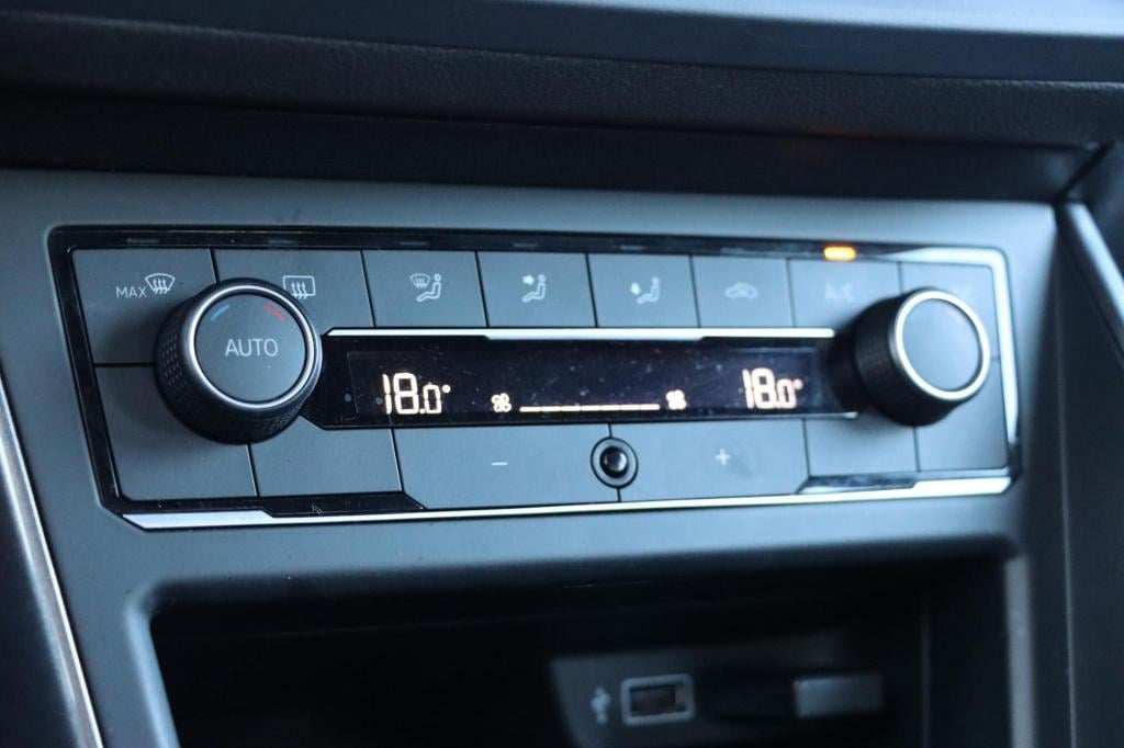 Volkswagen Polo 1.0 tsi comfortline business carplay | adaptive | sensoren