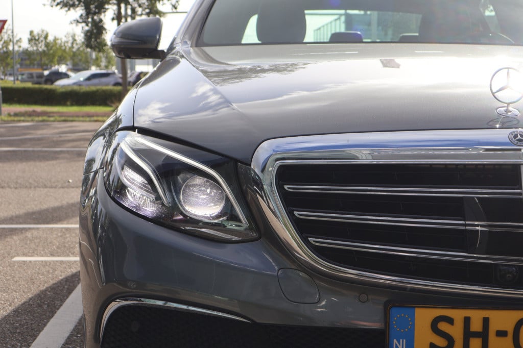 Mercedes-Benz E-Klasse 200 exclusive l airmatic luchtvering l panoramadak l