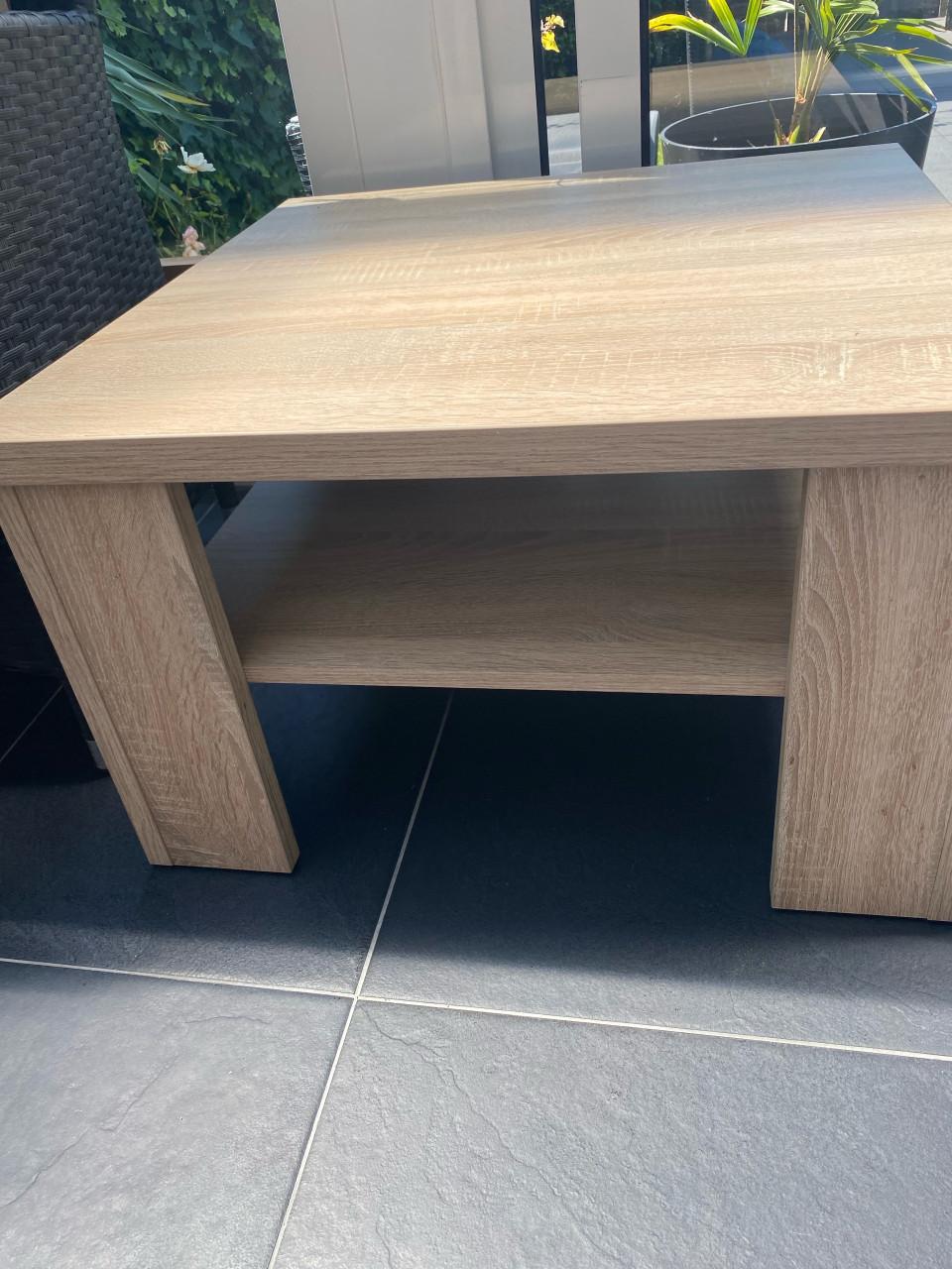 Te koop hoektafel/ bijzettafel