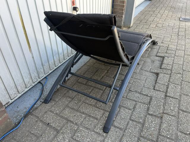Ligstoel van aluminium