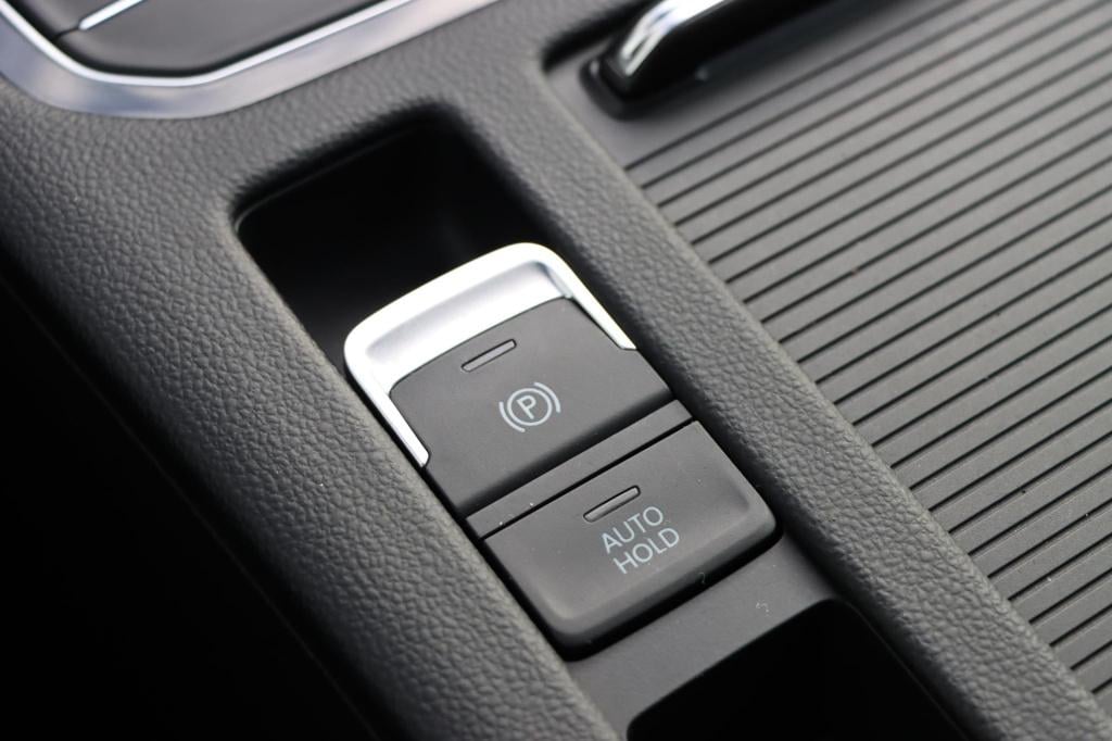 Volkswagen Passat variant 1.4 tsi phev gte business 218pk dsg6