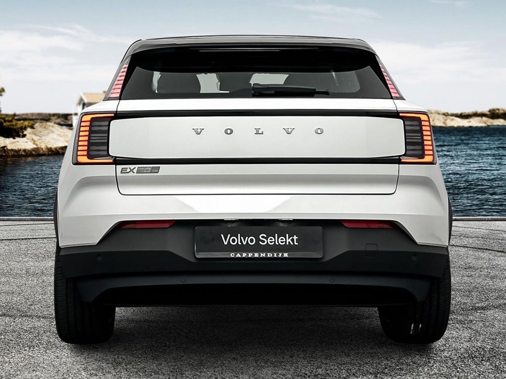 Volvo Ex30 p5 extended range plus europa | 272 pk |
