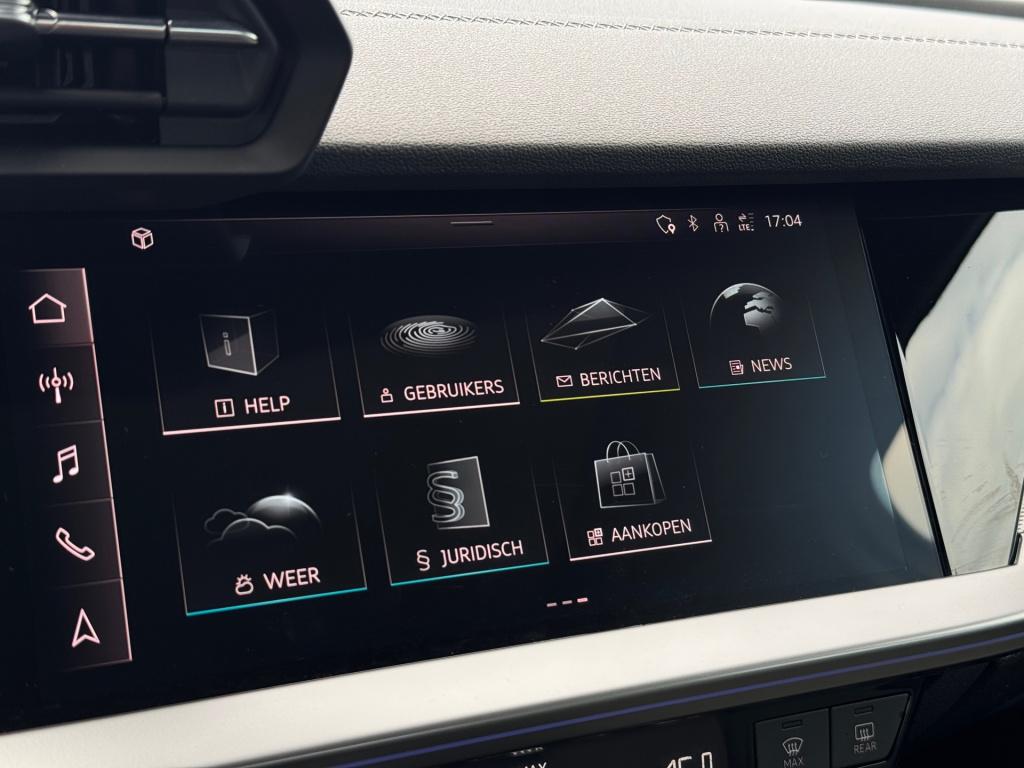 Audi A3 sportback 40 tfsie s-edition * pano * matrix * keyless * head-up