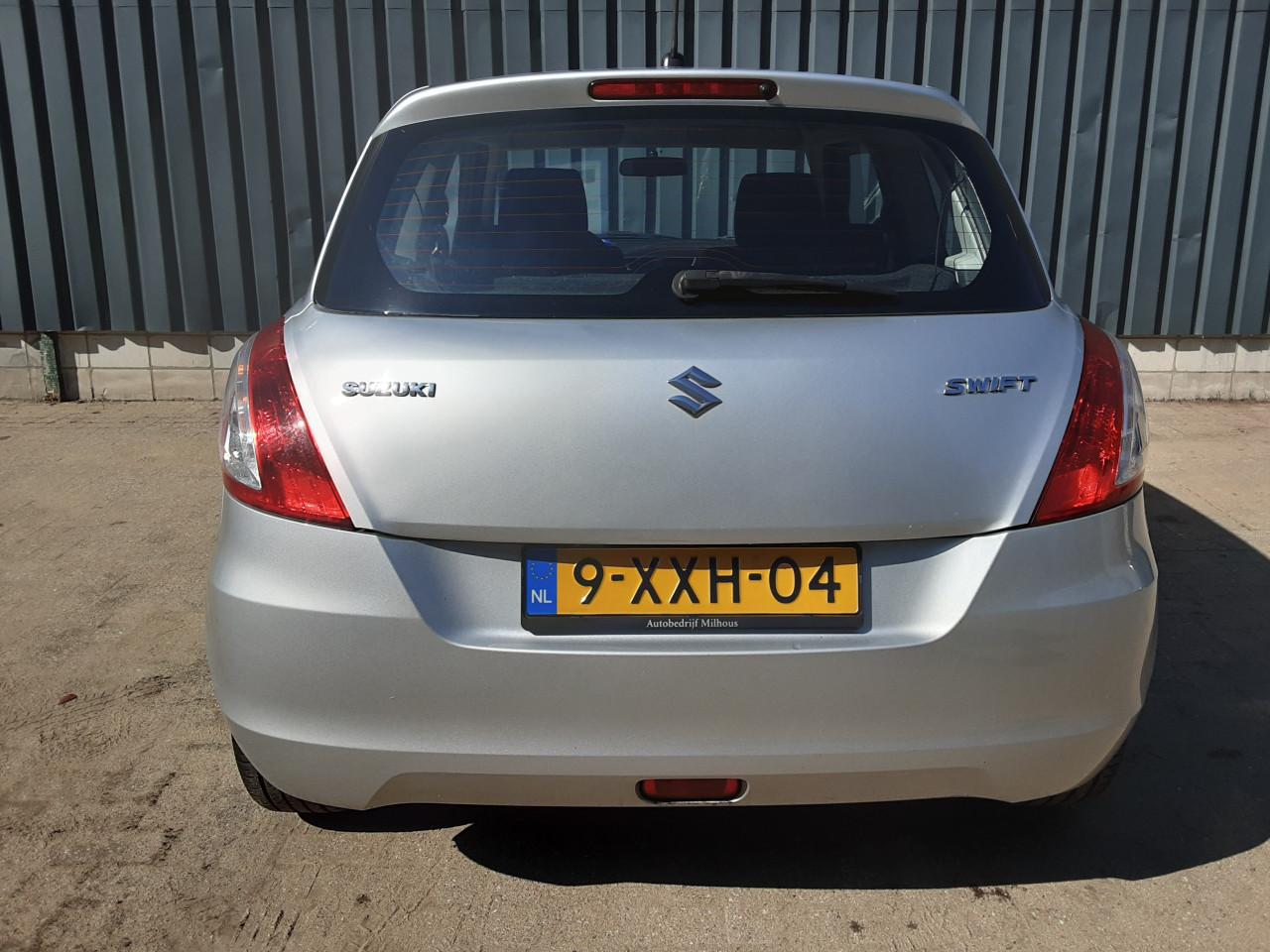 Suzuki Swift 1.2 Base EASSS ** 4950 EURO ** apk 17-12-2026