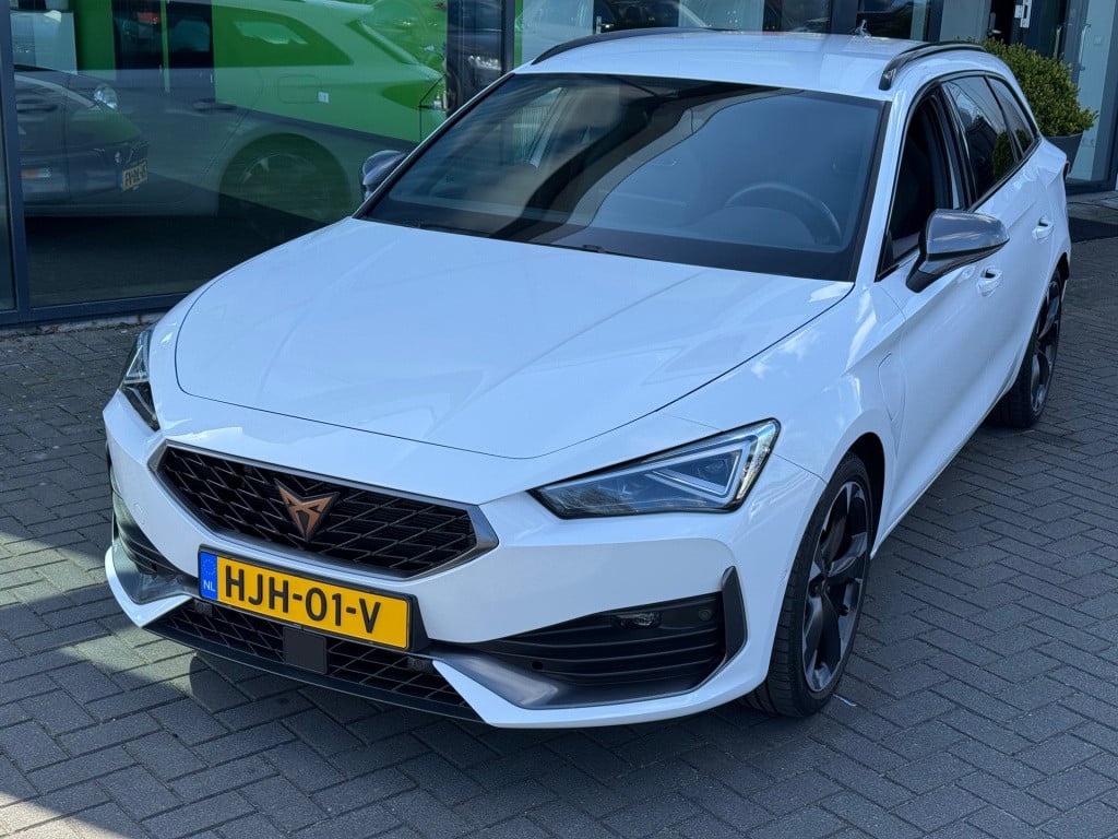 Cupra Leon Sportstourer 1.4 e-hybrid * phev * carplay * trekhaak * keyless