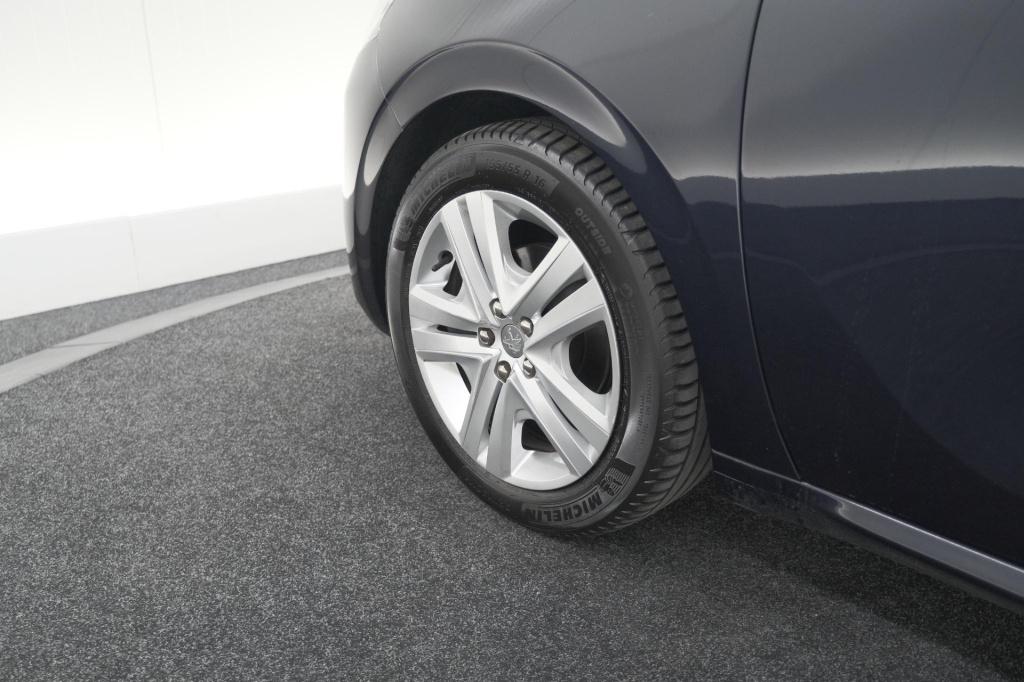 Peugeot 208 puretech 82 signature | apple carplay | parkeersensoren | navig