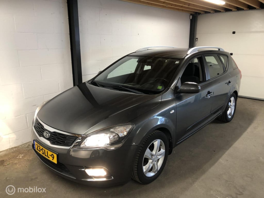 Kia Cee'd sporty wagon 1.4 cvvt navigator plus pack