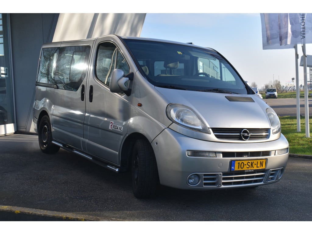 Opel Vivaro 2.5cdti | rolstoelbus | 9 persoons