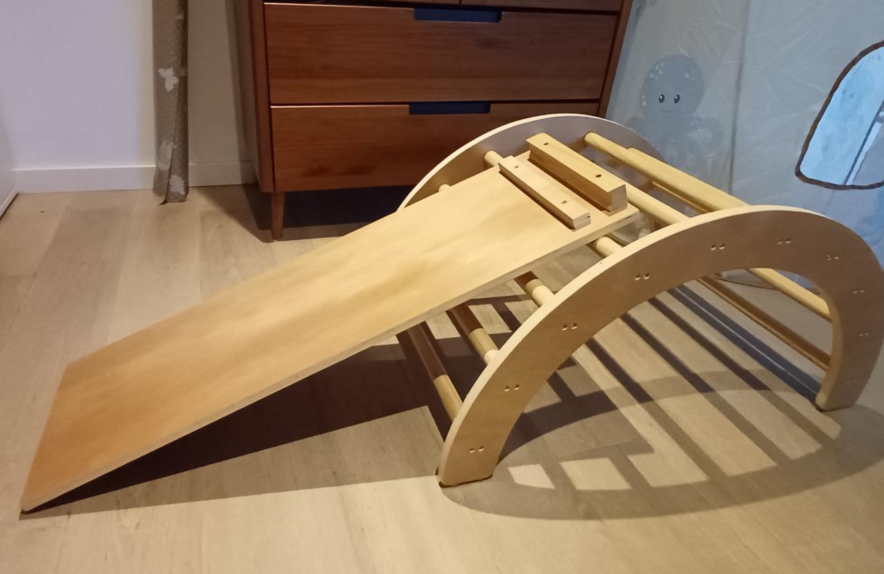 Montessori klimboog met glijplank