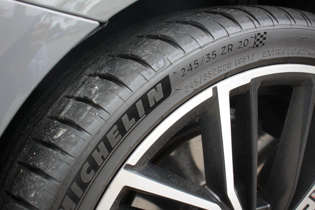 BMW 5 Serie touring 530e m-sport - 292 pk - berninagrau - trekhaak - applec