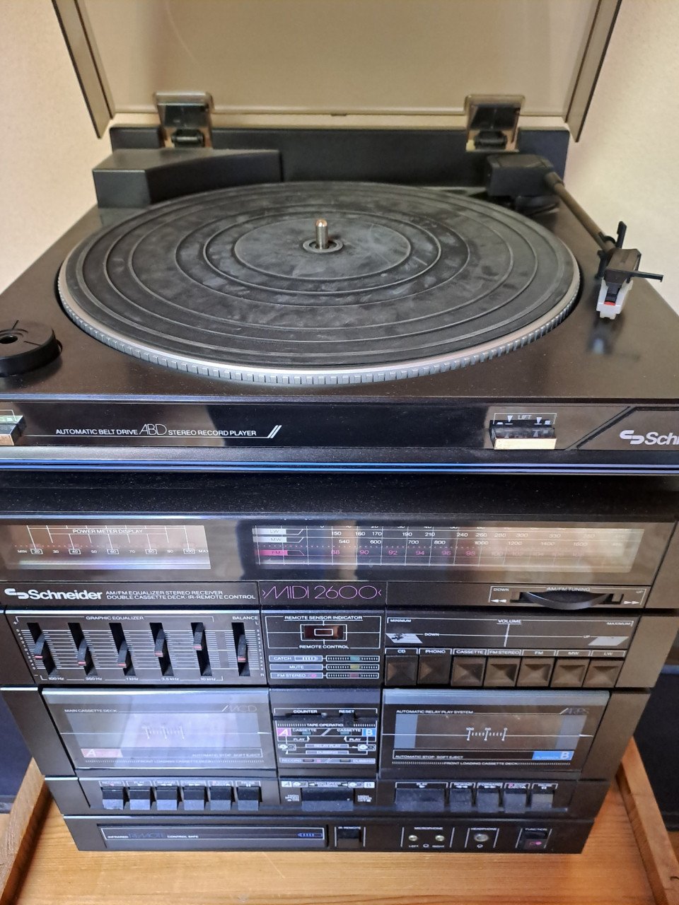 Platenspeler met stereoset