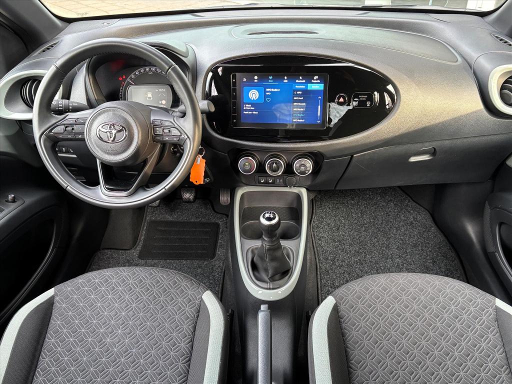 Toyota Aygo x 1.0 vvt-i mt 72pk pulse|bi tone stoelverwarming|carplay|camer