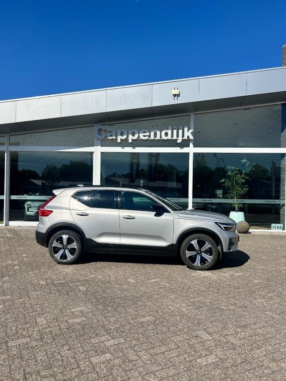 Volvo XC40 recharge plus