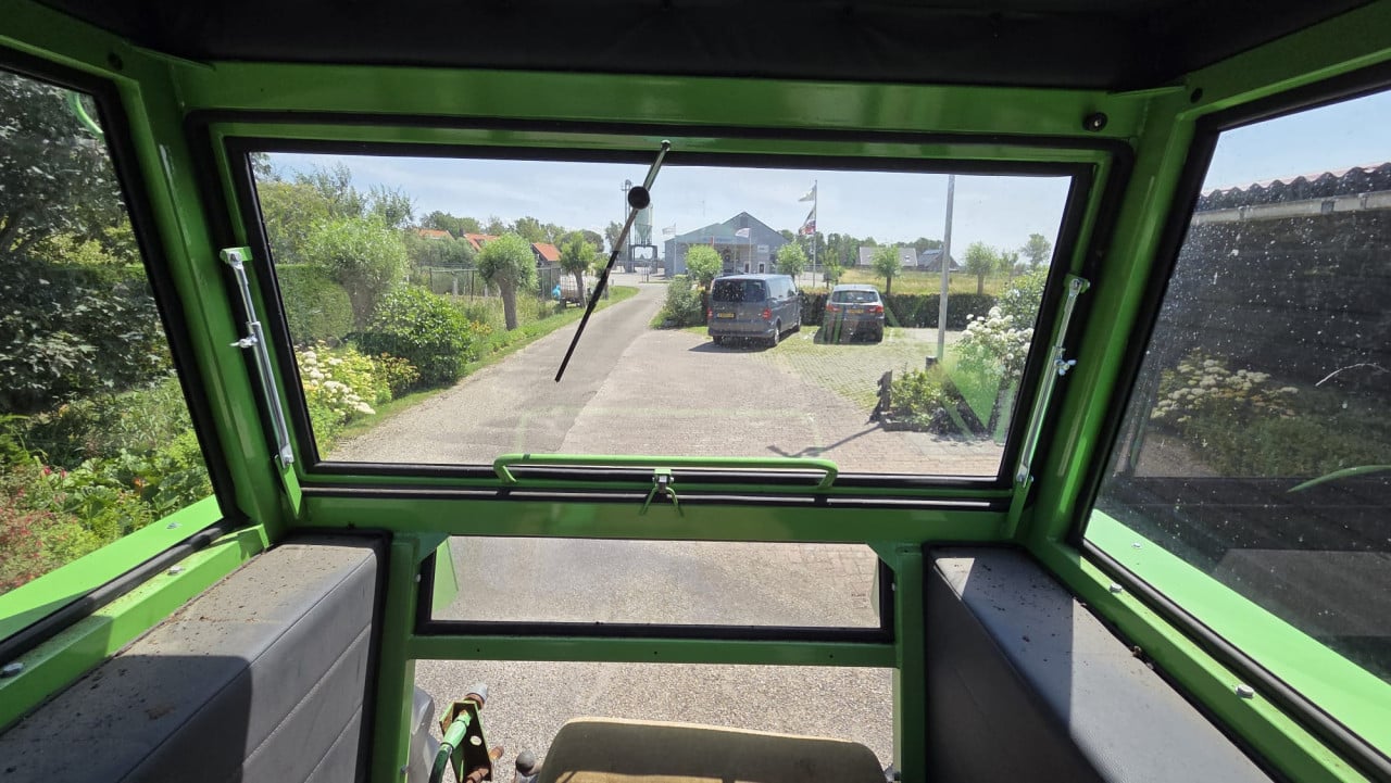 Cabine Deutz NIEUW