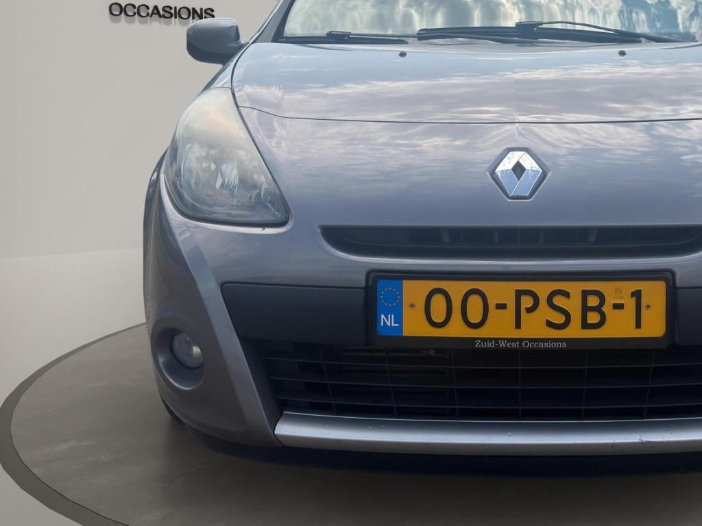 Renault Clio estate 1.2 tce collection airco cruise