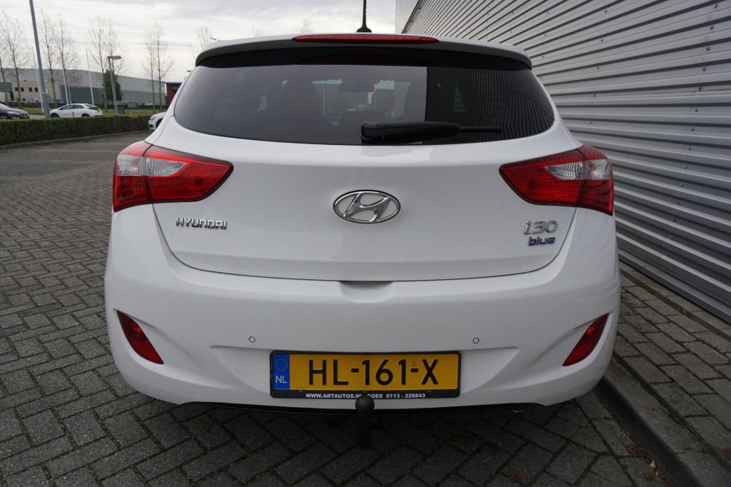 Hyundai I 30 1.6 gdi i-motion plus climate / navi / cruise / camera / parke