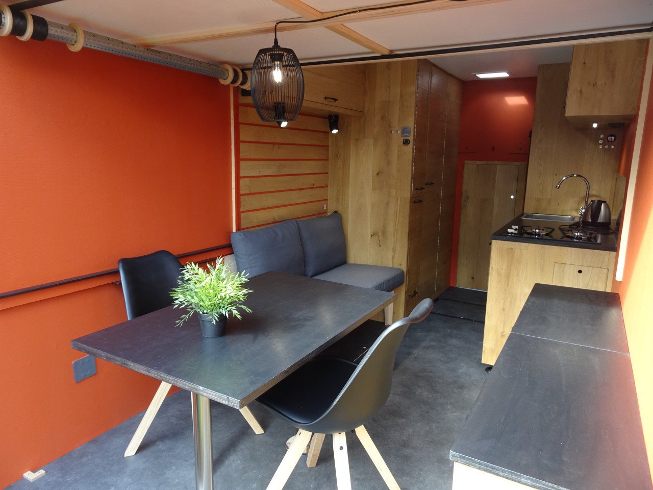 Camper off-grid - uniek interieur - onopvallend vrij staan