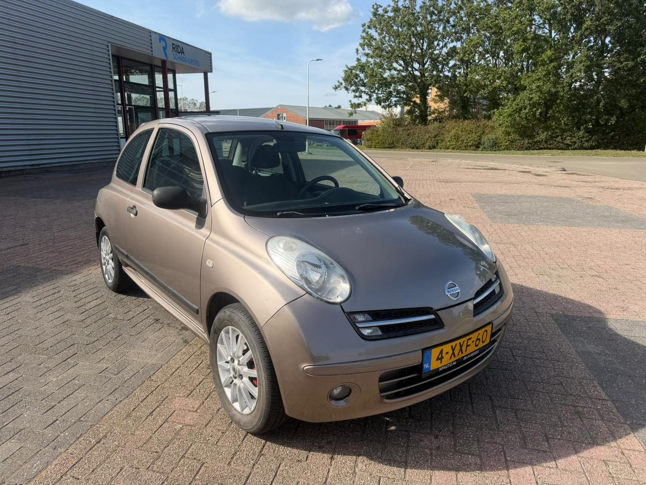 Nissan micra automaat bj 2006 1400 euro