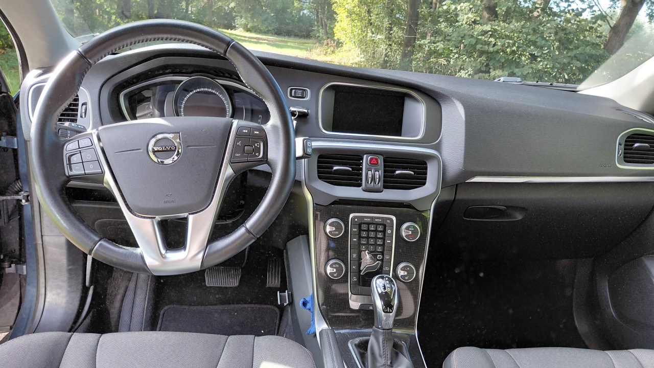 Volvo V-40 Cross Country